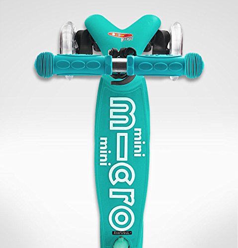 Mini Micro Deluxe Scooter - Aqua reviews Mini Micro Deluxe Scooter - Aqua