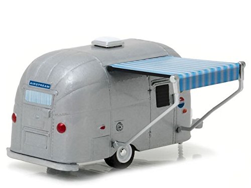 Preisvergleich Produktbild Airstream 16` Bambi Trailer Wohnwagen + Vorzelt - Greenlight 1:64