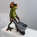 Produktbild Frosch Gärtner, hellgrün glänzend, Kunststein, 15 cm, formano Gartendeko