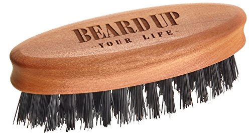 Premium Bartpflege Set | Edelstahl Bart Schablone und Bartbürste | Rasur und Pflege wie vom Barbier | gleichmäßiges auftragen von Bartöl | wohltuende Massage durch abgestufte Wildschweinborsten | Styling rasieren und trimmen leichtgemacht | Made in Germany | Anleitungsvideo | Gratis E-Book - 4