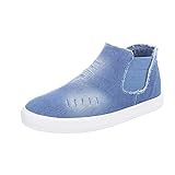 Diese knöchelhohen Freizeitschuhe zeigen sich im angesagten Jeans-Look. Das textile Obermaterial ist mit Destroyed-Effekten verziert. Die elastischen Einsätze an den Seiten sorgen für den kinderleichten Ein- und Ausstieg.