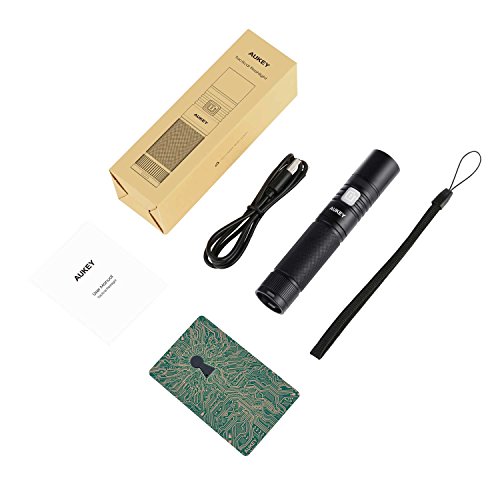 AUKEY Taschenlampe CREE LED, wiederaufladbar mit 2600 mAh AKKU, starkes Licht von 960 Lumen, IPX7 Wasserdicht, 4 Helligkeitsstufen und Stroboskop für Outdoor Sport (LT-SET6) - 7