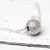 Zierliche Hals-Kette mit Silber-