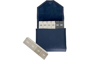 PLIC CARE - Pastillero semanal y diario con funda de piel sintética azul sobria y elegante, 7 días, mañana, mediodía, noche, noche, bolsillo discreto y fácil de transportar
