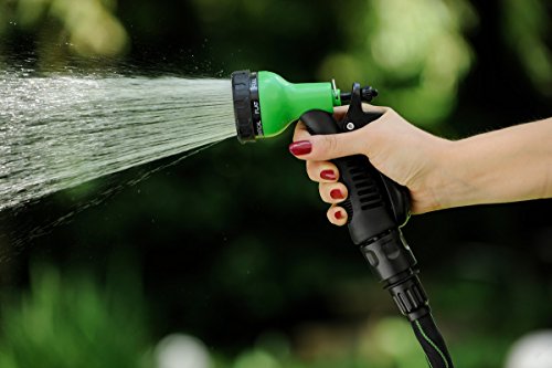 Flexibler Gartenschlauch MAGIC FleXx, 10> 30 Meter Flexschlauch, carbon/green, inkl. 8 in 1 Düse mit Feststellfunktion, max. Druckbelastung 12 Bar - 4