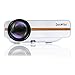 Produktbild Mini Beamer, Deeplee DP400 LED LCD Projektor 1200 Lumen 1080P HD für USB / HDMI / VGA / AV / SD Heimkino Videoprojektor für USB-Stick Festplatte PC Laptop iPhone Android Smartphone Filme und Video Spiele - Weiß