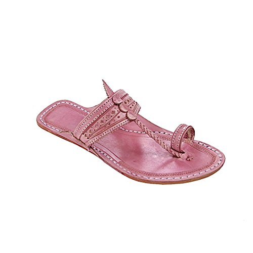 pink kolhapuri chappal