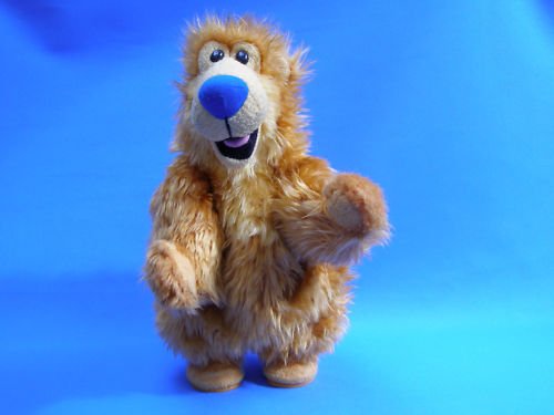 Bear in the Big Blue House ~ Singing & Dancing Cha Cha Bear