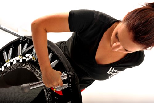 Hochwertiges professionelles Mini-Trampolin – Ideal für Ski-Fitness, Verbesserung der Balance, Steigerung der Koordination und Stärkung der Gelenke. Weltweit tausendfach eingesetzt in Fitness-Studios, Physiotherapie Praxen und Kliniken! Robust und platzsparend. Kaufen Sie den besten Rebounder, weil Ihr Körper es verdient hat und Sie Ergebnisse erzielen möchten. Inklusive einer DVD (in Englisch) mit einer Zusammenstellung von vier fantastischen Rebounding Workouts für Anfänger und Fortgeschrittene sowie Einweisung in die korrekte Technik. Ideal für Personen bis zu 140 kg Körpergewicht. Super schnelle Lieferung innerhalb von 3 – 5 Tagen! - 9