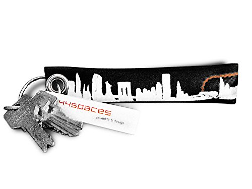 44spaces Unique key chain NEW YORK skyline made of upcycled recycled inner bike tube - CITY TUBE