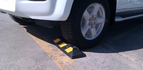 Einzel Gummi Parkplatzbegrenzung für Parkplätze und Garagen 55x15x10cm - 2