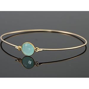 Zarter Armreif mit aqua Chalcedon