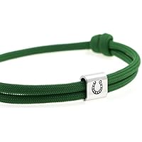 KOMIMAR Glücks Armband HUFEISEN mit persönlicher PRÄGUNG / GRAVUR in vielen Farben - cool lässiger Surf Style - personalisiert - Gravur Armband - Geburtstagsgeschenk - Weihnachtsgeschenk - Handgemacht - personalisierbar - Initiale - Damen Armband - Glücksbringer - Herren - Armreif