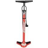 Con la bomba de aire, inflar los neumáticos de bicicleta, así como balones, colchones inflables y demás, es un trabajo sencillo