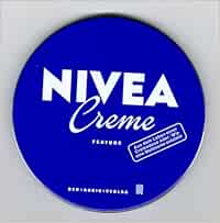 Nivea Aus Dem Leben Einer Cremedose Oder Wie Eine Weltmarke Entsteht 1 Audio Cd Amazon De Kirdorf Thomas Kroymann Maren Lorenz Christa Bliese Joachim Bucher