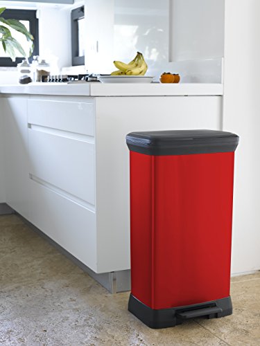 Curver 02162-931-00 Abfallbehälter Deco B Metallics mit Pedal, 50 L, rot / schwarz - 6
