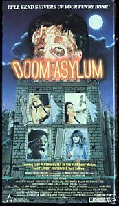 Preisvergleich Produktbild Doom Asylum [VHS]