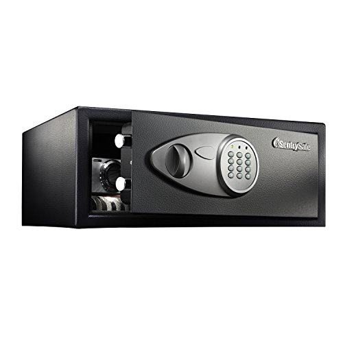 Preisvergleich Produktbild SENTRY MED LAPTOP SIZE ELEC LCK SAFE BLK