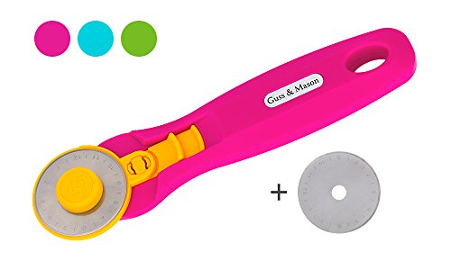Guss & Mason Rollschneider 45 mm mit gratis Ersatzklinge in Pink, Blau, Grün. Stoffschneider für Stoff und Leder. Das perfekte Nähzubehör