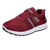 Eine neue Linie junger, zeitgenössischer Schuhe, die von Designern zu Ihnen gebracht wurde, die auf der ganzen Welt Inspiration suchen und Trends vorantreiben, um Ihren Füßen Glück und coole Looks zu verleihen.