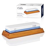 Hochwertiger Schleifstein von Lumaland in verschiedenen Varianten mit unterschiedlichen Körnungen erhältlich - Variante 1 (Blau-Weiß): 400er Körnung für groben Reparatur- und Vorschliff/1000er Körnung für hochklassigen Feinschliff; Variante 2 (Rot-Weiß): 1000er Körnung für hochklassigen Feinschliff, 4000er Körnung für extremen Feinstschliff; Variante 3 (Dunkelblau-Weiß): 3000er Körnung für Feinstschliff, 8000er Körnung für hochgradig feinkörnigen Polierschliff