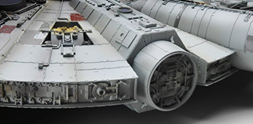 Revell GmbH 15093 Fine Molds Master Series Star Wars Millennium Falcon Model Kit