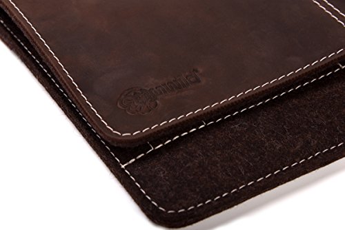 ALMWILD Apple Macbook Pro 13 Hülle, Tasche (Touch Bar, Touch ID). Aus echtem Rinds- Leder und 100% Woll- Filz. Case in Trüffel- Braun mit magnetischer Umschlagklappe aus Echt- Leder in Braun. In Bayern handgefertigt - 6