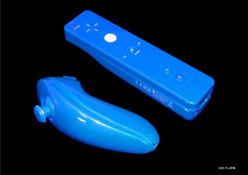 Preisvergleich Produktbild Schutzhülle für Wii-Fernbedienung und -Nunchuck, Hochglanz, Blau