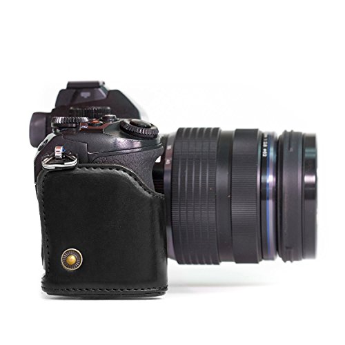 MegaGear Etui Souple en Cuir pour  Housse pour Nikon 1 J5 avec 10-30mm Photo Compacts  Marron Fonc   