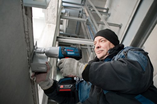 Bosch Professional GDS 18V-LI HT Akku-Drehschlagschrauber maximal 650 Nm Drehmoment im harten Schraubfall, Solo Version, Karton, 1 Stück, 06019B1300 - 2