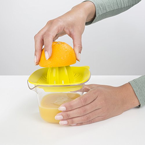 Brabantia 110085 Saftpresse mit Messbecher 500 ml, Plastik, gelb, 28.5 x 28.5 x 15 cm - 2