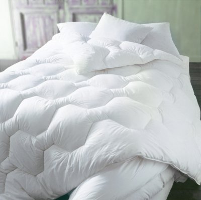 Blanrêve Couette Toutes Saisons 3 Conforts 260 x 240 cm Blanc