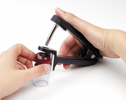 OXO Good Grips Kirschen-/ Olivenentsteiner – Schwarz - 3