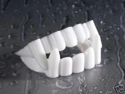 Vampir-Gebiss 12er Pack