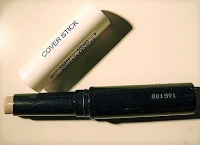 Gemey Maybelline Cover Stick – Anti cernes- Korrekturroller de Teint Stick – 26 anti-bacterien korrigiert und kaschiert alle Flecken von Haut (Knöpfe, Augenringe, Rötungen etc…) - 3