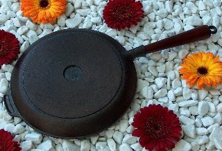 Bratpfanne Gusseisen Pfanne 28 cm Holzgriff Carl Victor - 2