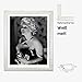Produktbild Kunstdruck FEINGERSH - Marilyn Monroe, Chanel No. 5 Klassiker 50th 50er 40 x 50 cm mit MDF-Bilderrahmen & Acrylglas reflexfrei, viele Farben zur Auswahl, hier Weiß matt