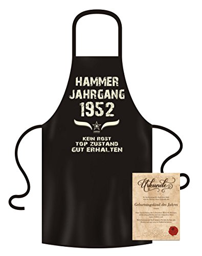 Geschenk zum 65. Geburtstag :-: Hammer Jahrgang 1952 :-: Schürze Kochschürze Grillschürze mit Jahreszahl Sprüche Aufdruck :-: Farbe: schwarz Geschenkidee für Sie & Ihn & Geburtstags-Urkunde