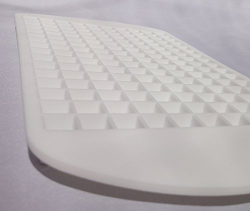 Silikon Eiswürfelform von Ms. Hot & Mr. Cool – flexible Silikonform für 160 Mini-Eiswürfelschale – Pralinenform – Sektkühler aus Eis - 6