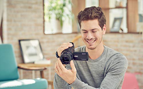 En Venta Sony Handycam FDR-AX53 - Videocámara (pantalla de 3", con
grabación 4K Ultra HD, lente Zeiss Vario-Sonnar de 26,8 mm, zoom óptico
de 20x) Especial