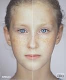 Image de Identical Portraits of Twins