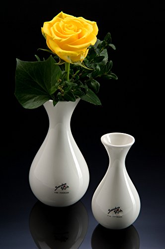 Porzellanvase Solo weiß konkav 13 cm hoch Ø 6,5 cm von Sandra Rich - 2