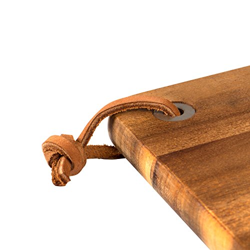 Rustler Schneidebrett / Servierbrett aus Akazienholz | Holzbrett mit Aufhängemöglichkeit | Servierbrett Holz in braun | 46 x 33 x 1,8 cm | Küchenbrett zum Zubereiten von Gemüse, Kräuter, Fleisch und Fisch - 4