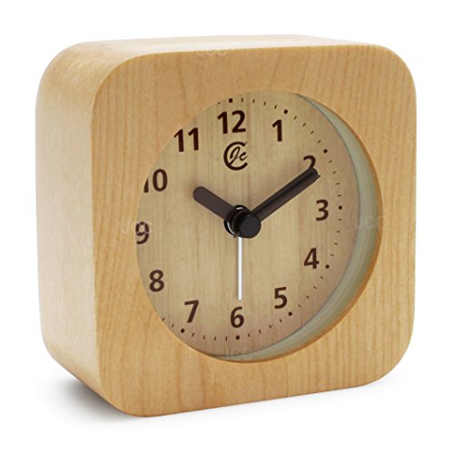JCC arabischen Ziffern Quadrat Natur Holz nicht tickenden Sweep Analog Quartz Nachttisch Schreibtisch Wecker mit aufsteigender Lauter Alarm, Snooze und Nachtlicht-Funktion, batteriebetrieben (Brown Wood)