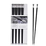 Die aus Glasfaser und Polymer gefertigten Essstäbchen zeichnet sich durch hohe Härte, hohe Verschleißfestigkeit, hohe Zähigkeit usw. Sie sind hitzebeständig bis zu 180℃ Sterilisation und verförmen sich nicht. Die Essstäbchen sind antiseptisch und umweltfreundlich, sie dienen als perfekter Ersatz für Essstäbchen aus Holz und Kunststoff.