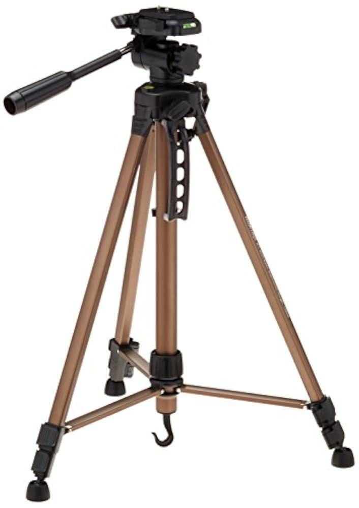 Tripod 3110. штатив дома. свет для домашней фотостудии. тренога для фотоаппарата. штатив для камеры и телефона tripod 3110 высота 1.