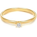 Este anillo solitario de la colección de joyas Tresor 1934 será un punto culminante de cada mujer Jewel Box. "anillo clásico es simple y elegante este todo en uno. con nuestra amplia gama de tallas disponibles del anillo, encontrará el perfecto anillo de compromiso