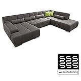 Die Polstergarnitur überzeugt dank Wellenunterfederung und hochwertiger Schaumpolsterung mit einem hohen und langlebigen Sitz- und Liegekomfort