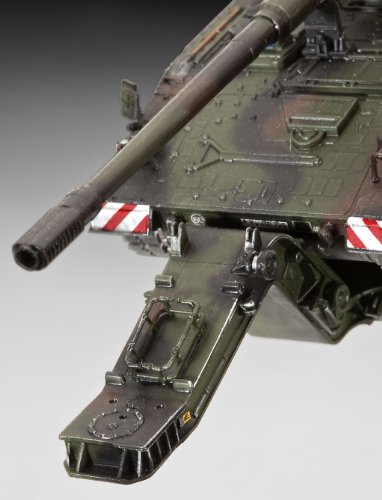 Revell 1:72 Scale Set Elefant/ Fennek and PzH 2000