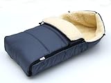- Hochwertiger Lammwollfußsack mit Lammwollüberschlag